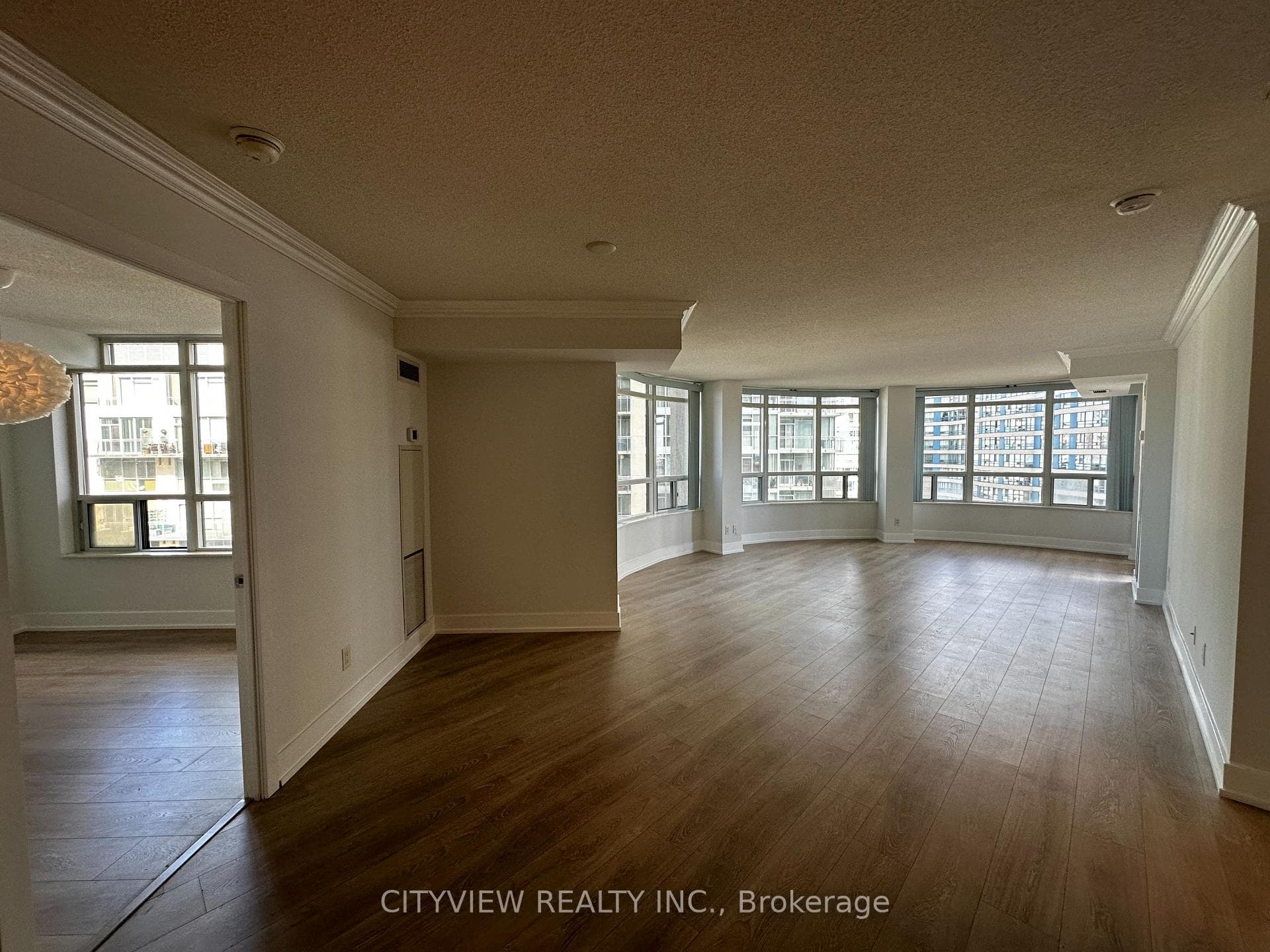 3880 Duke of york Boulevard Unit 707 photo 5
