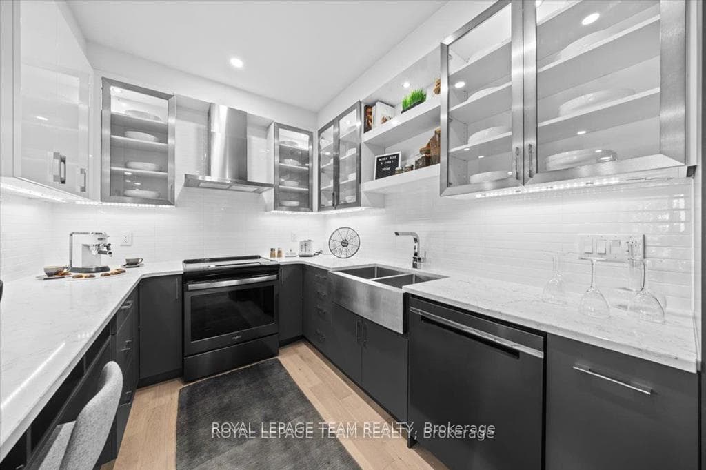 Images are to showcase builder finishes only only.
