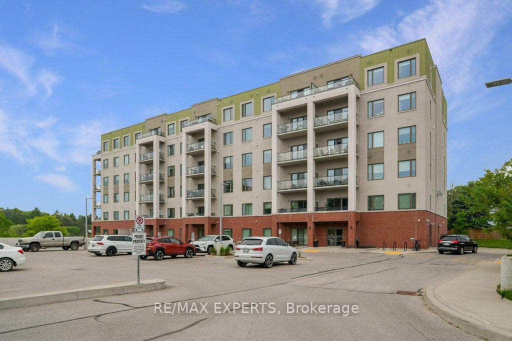 64 Queen Street Unit 405 photo 1