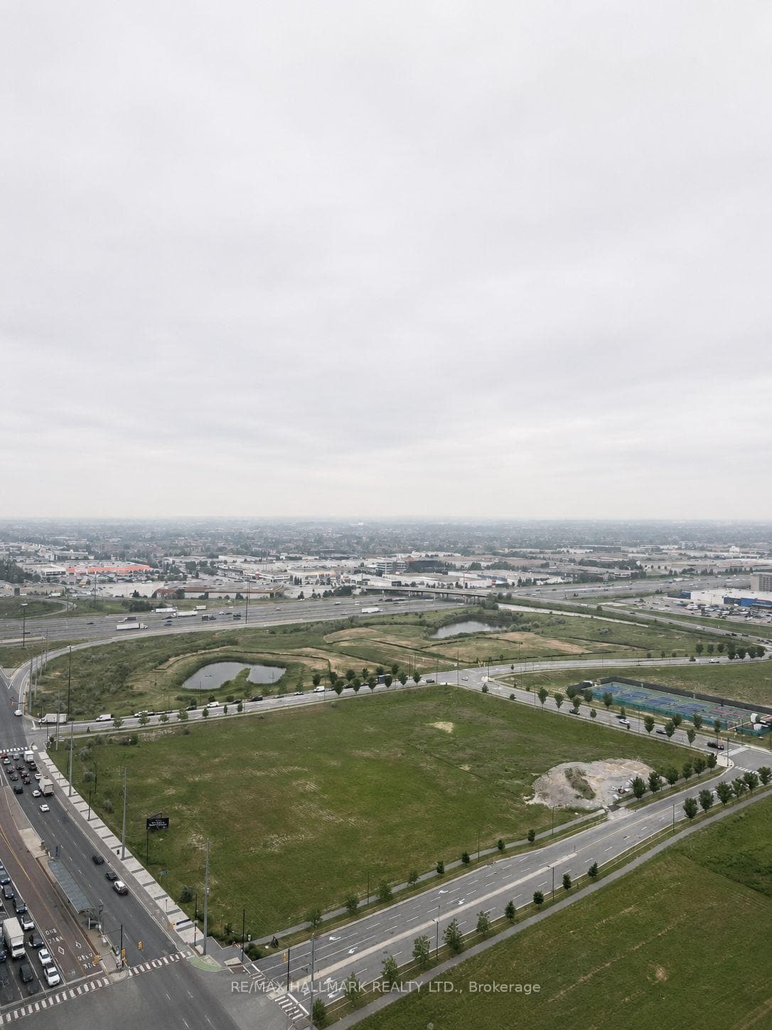 8 Interchange Way Unit 3501 photo 24