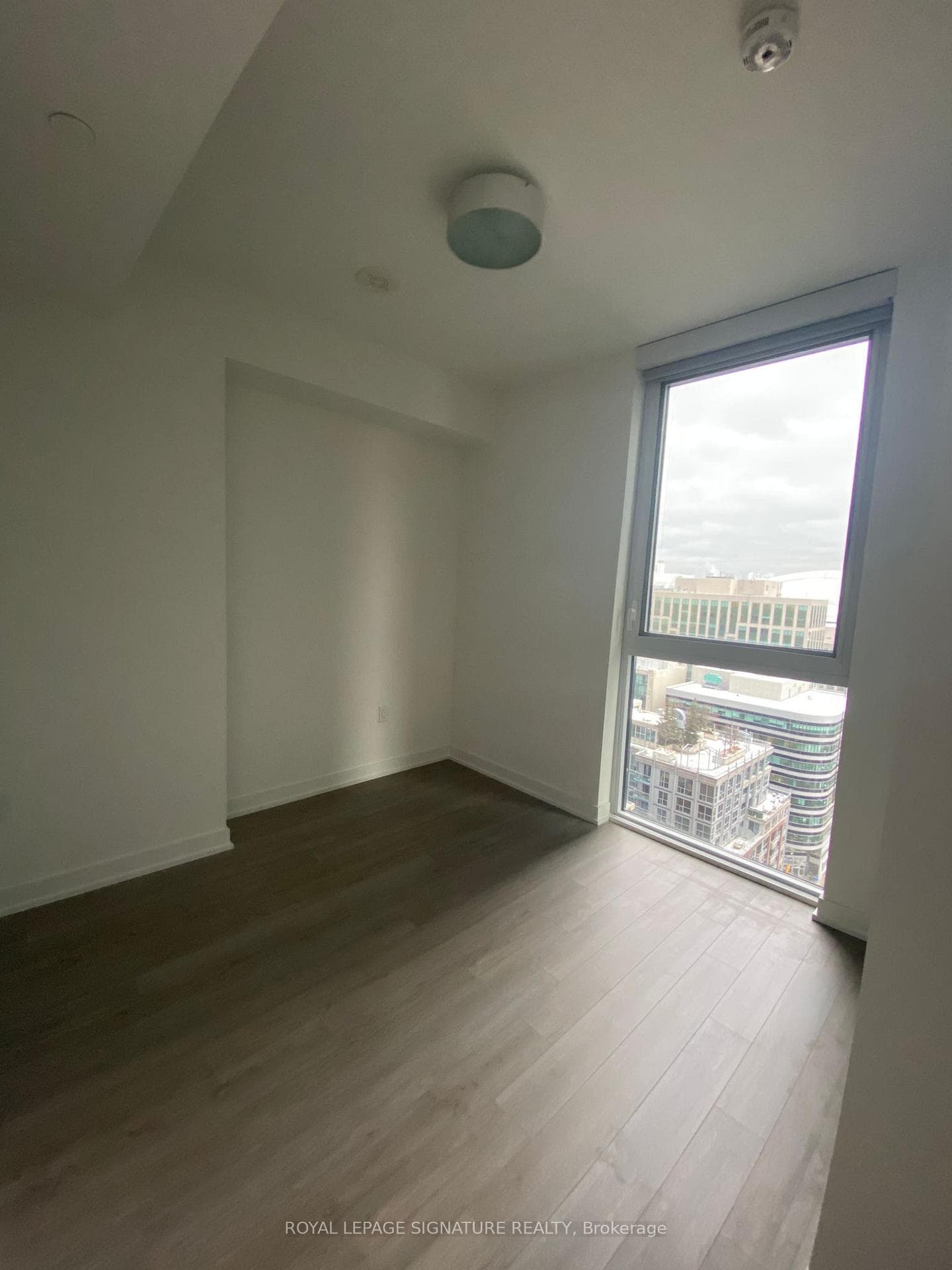 357 King Street Unit 1708 photo 14