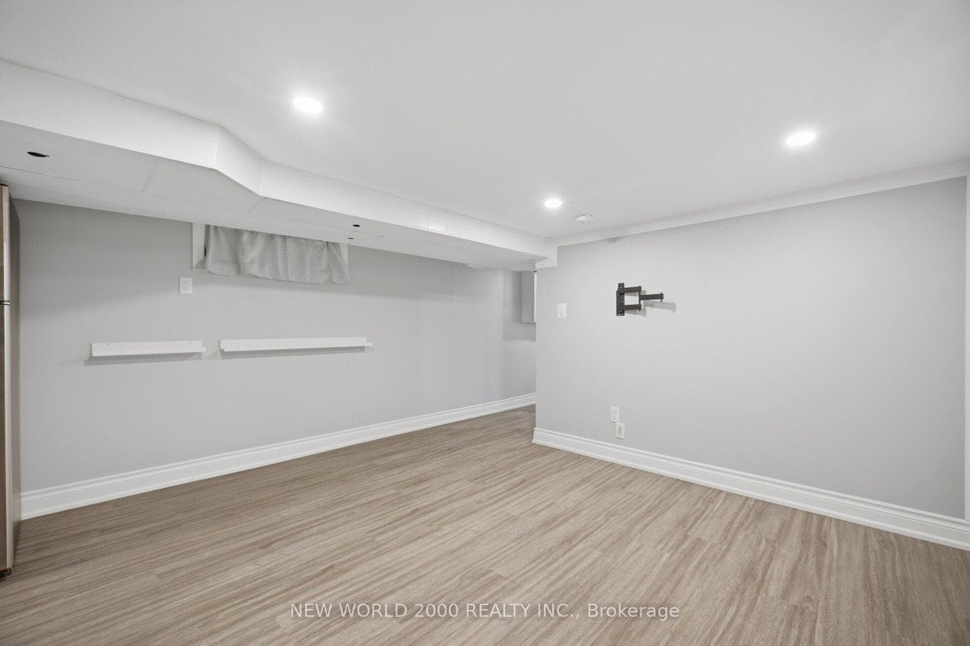 20 Rockwell Avenue photo 12