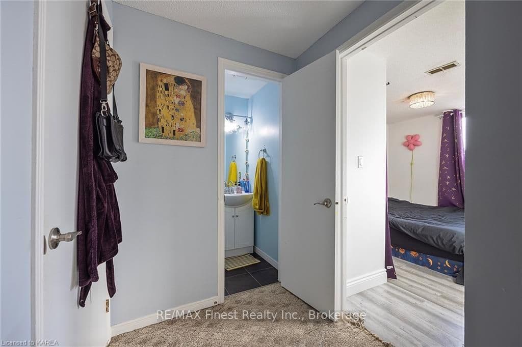 583 WHISTLER Terrace photo 24