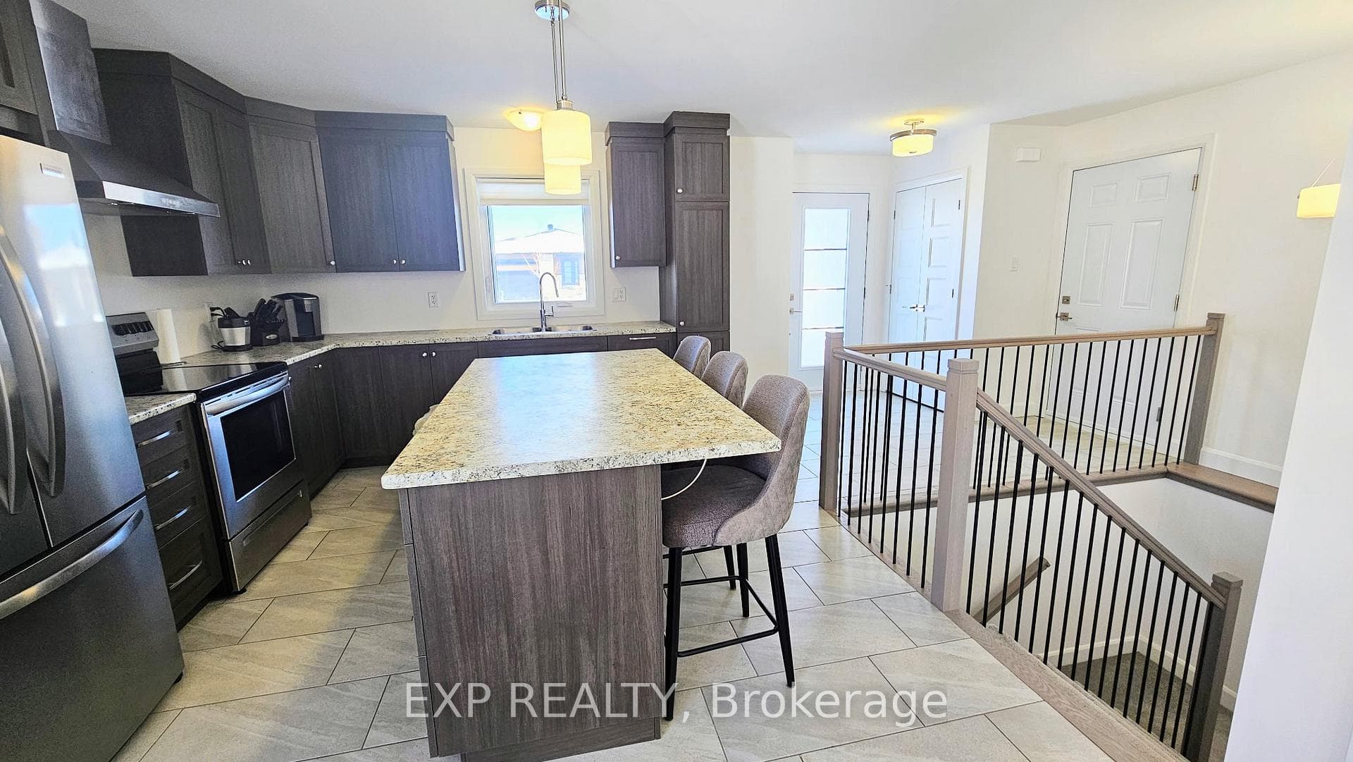 134 Giroux Street photo 4