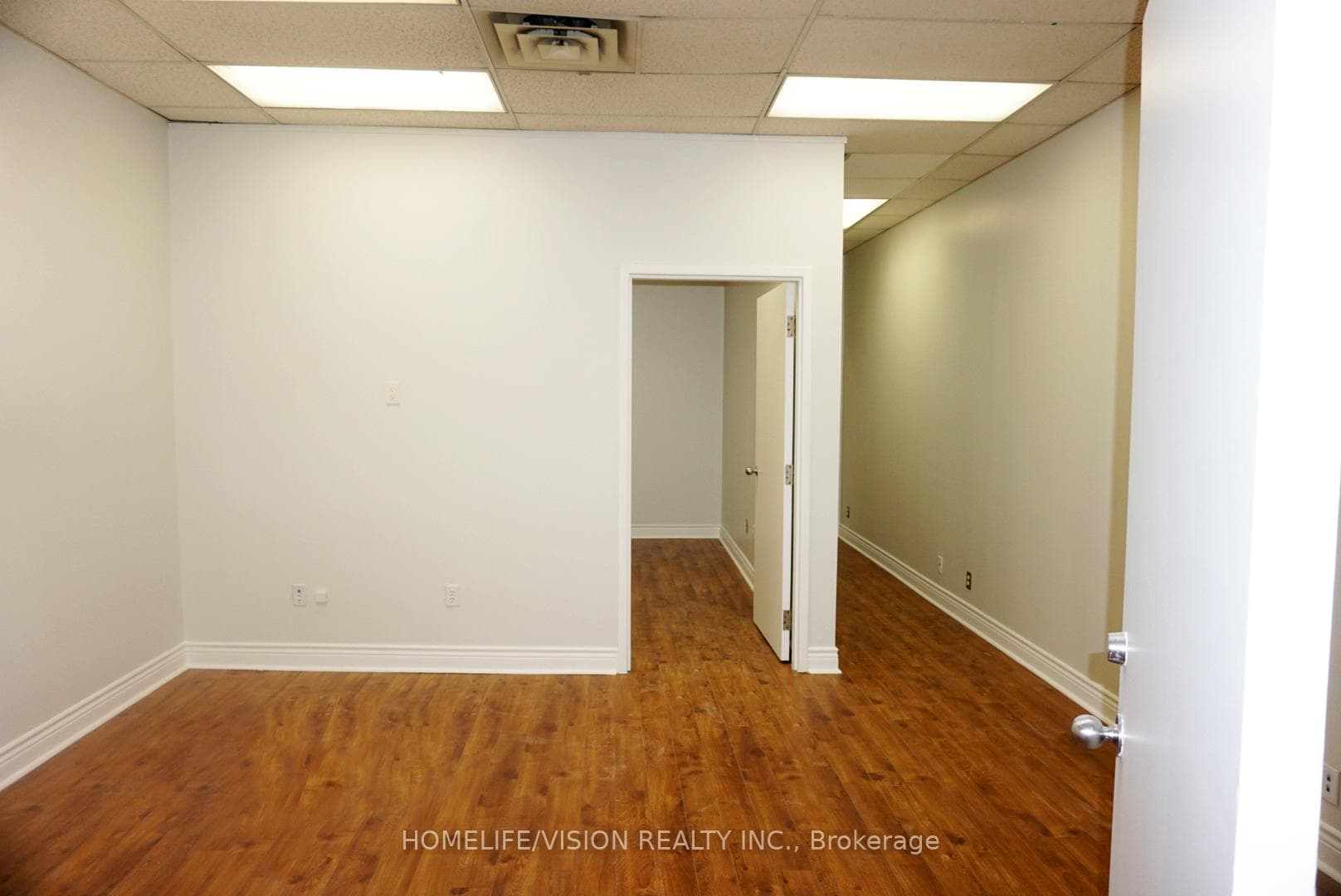 457 Danforth Avenue photo 6