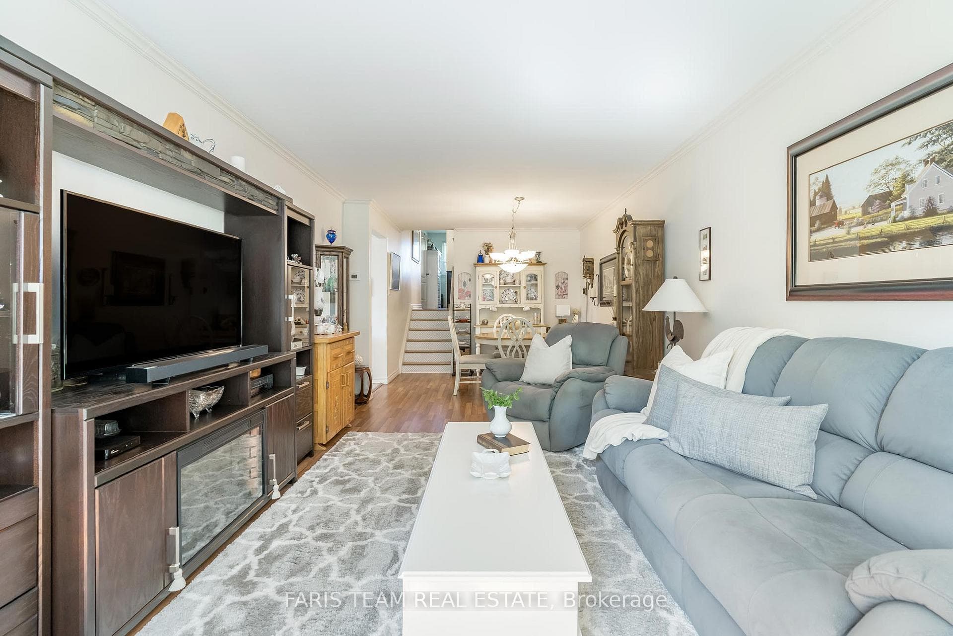1 Gibbard Crescent photo 8