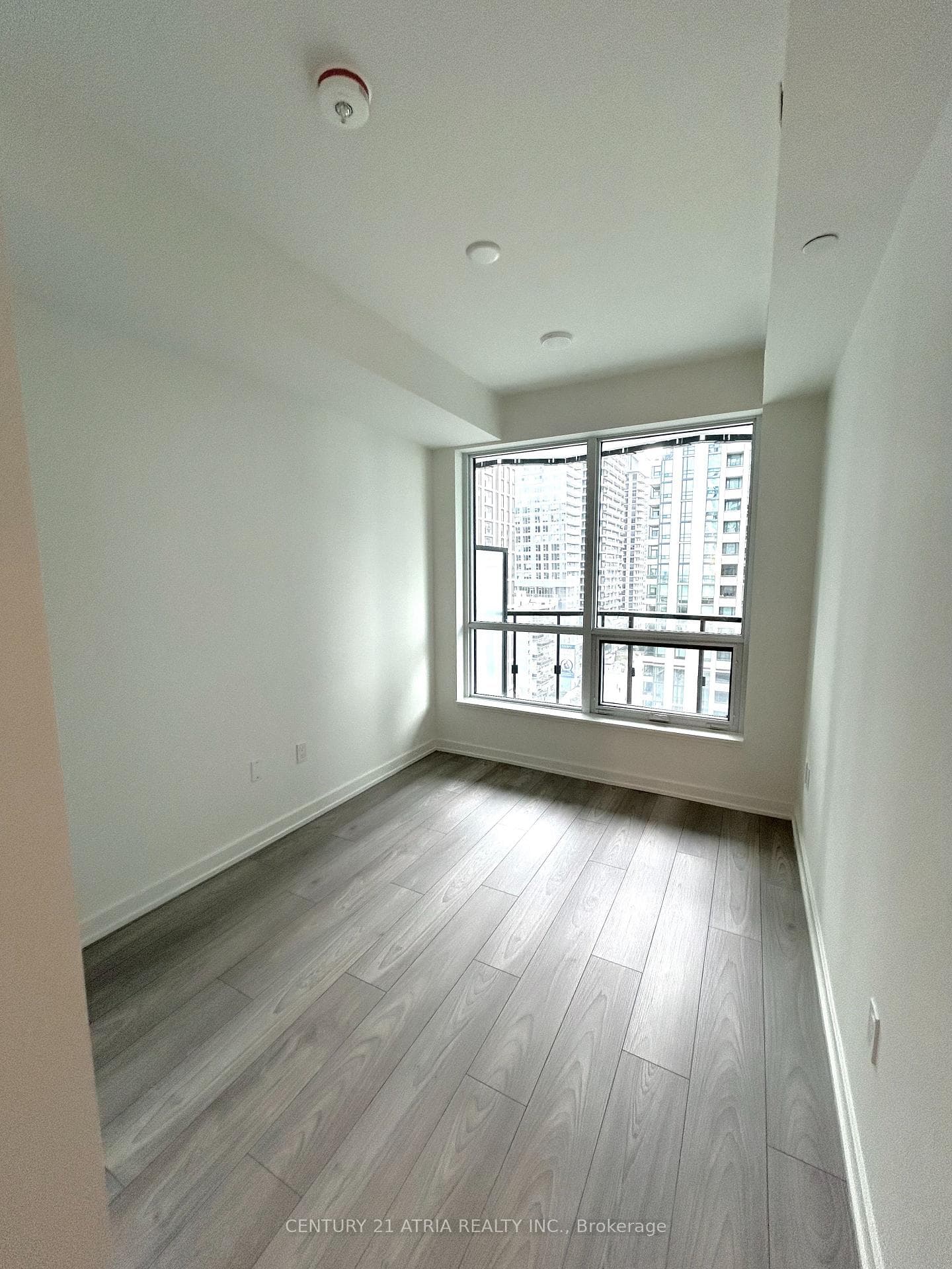 110 Broadway Avenue Unit 1203 photo 13