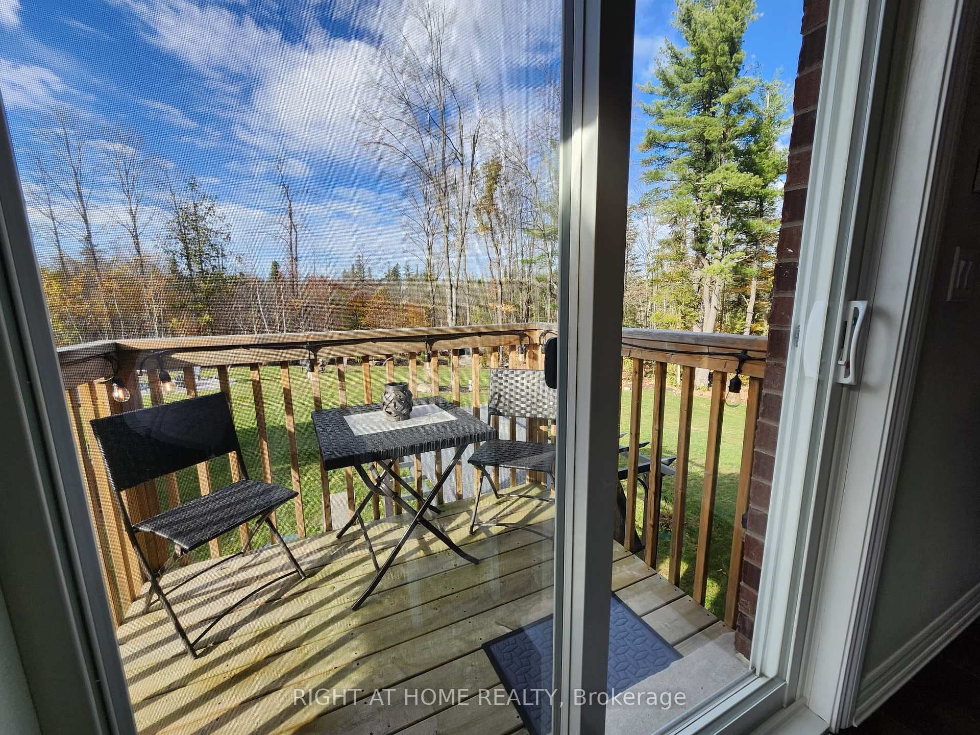 84 Diamond Valley Drive photo 21