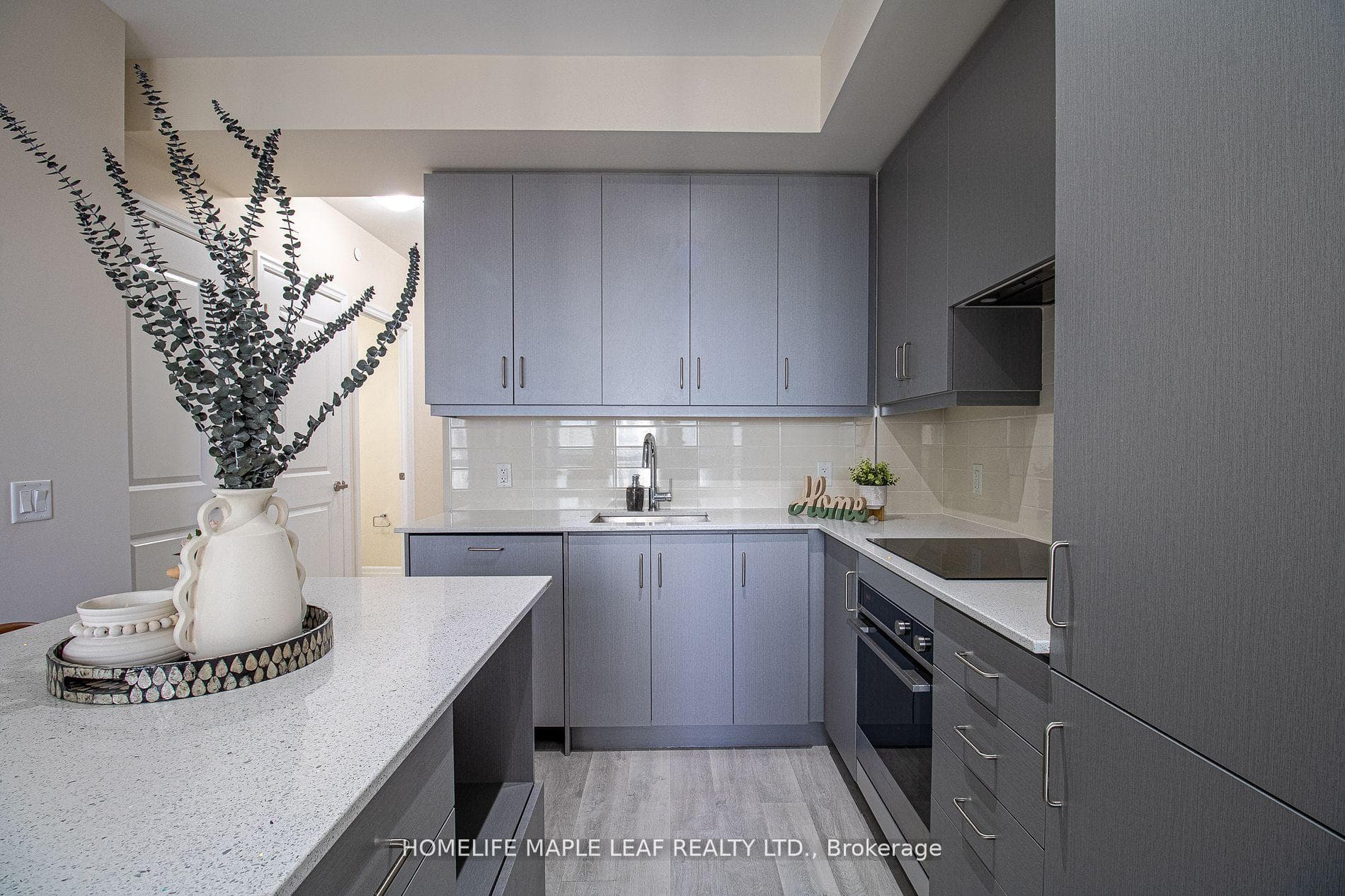 9085 Jane Street Unit 1801 photo 12