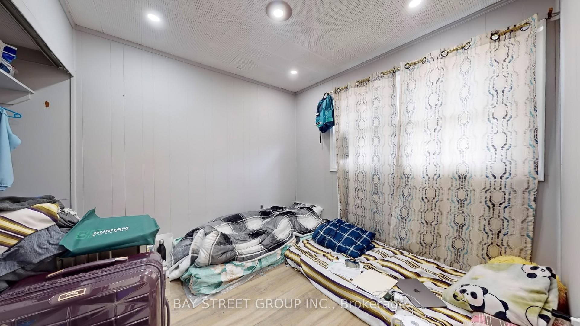 1500 Simcoe Street photo 12