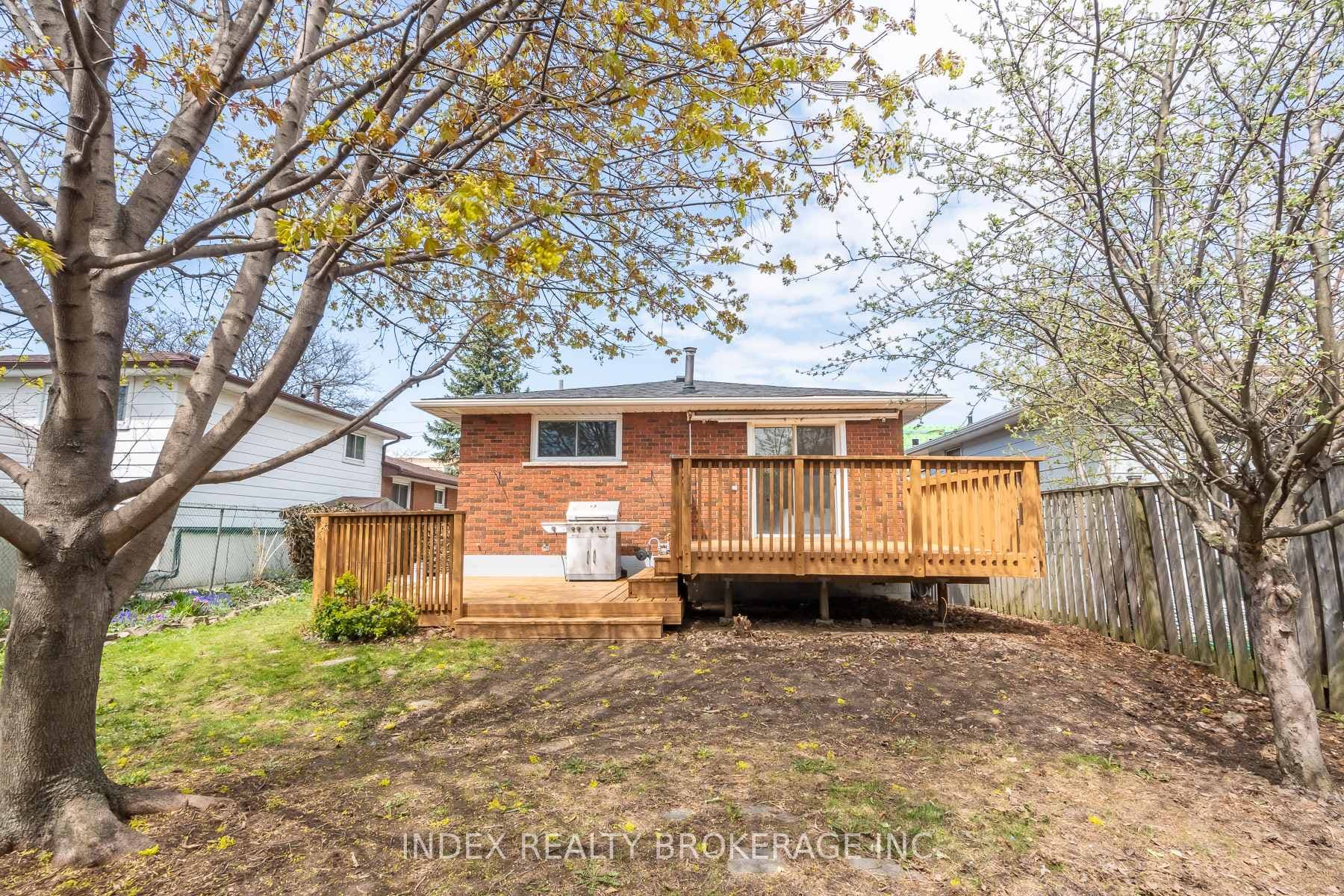 23 Tyrone Drive photo 44