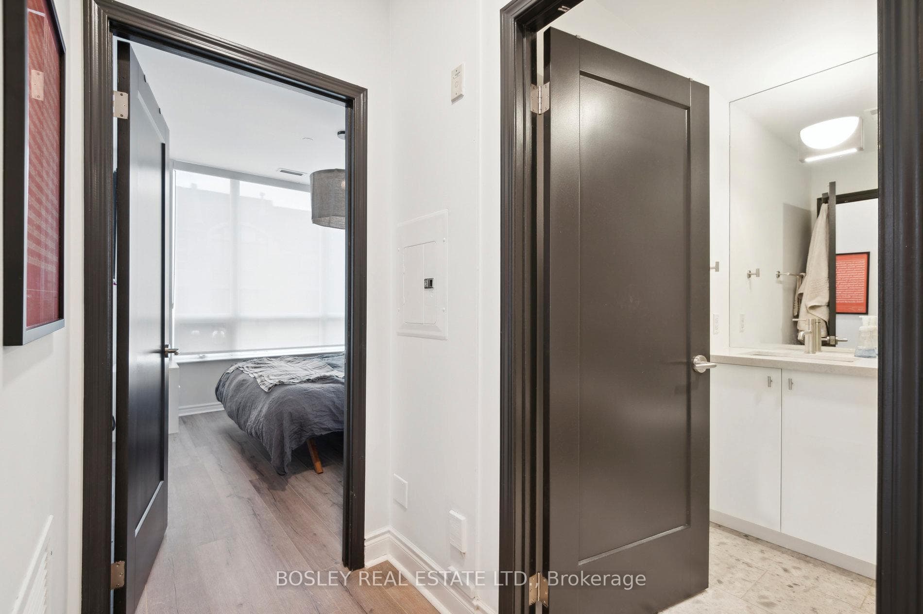980 Yonge Street Unit 301 photo 18