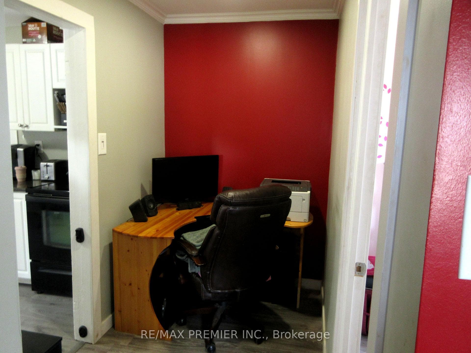 333 Albert Street photo 24