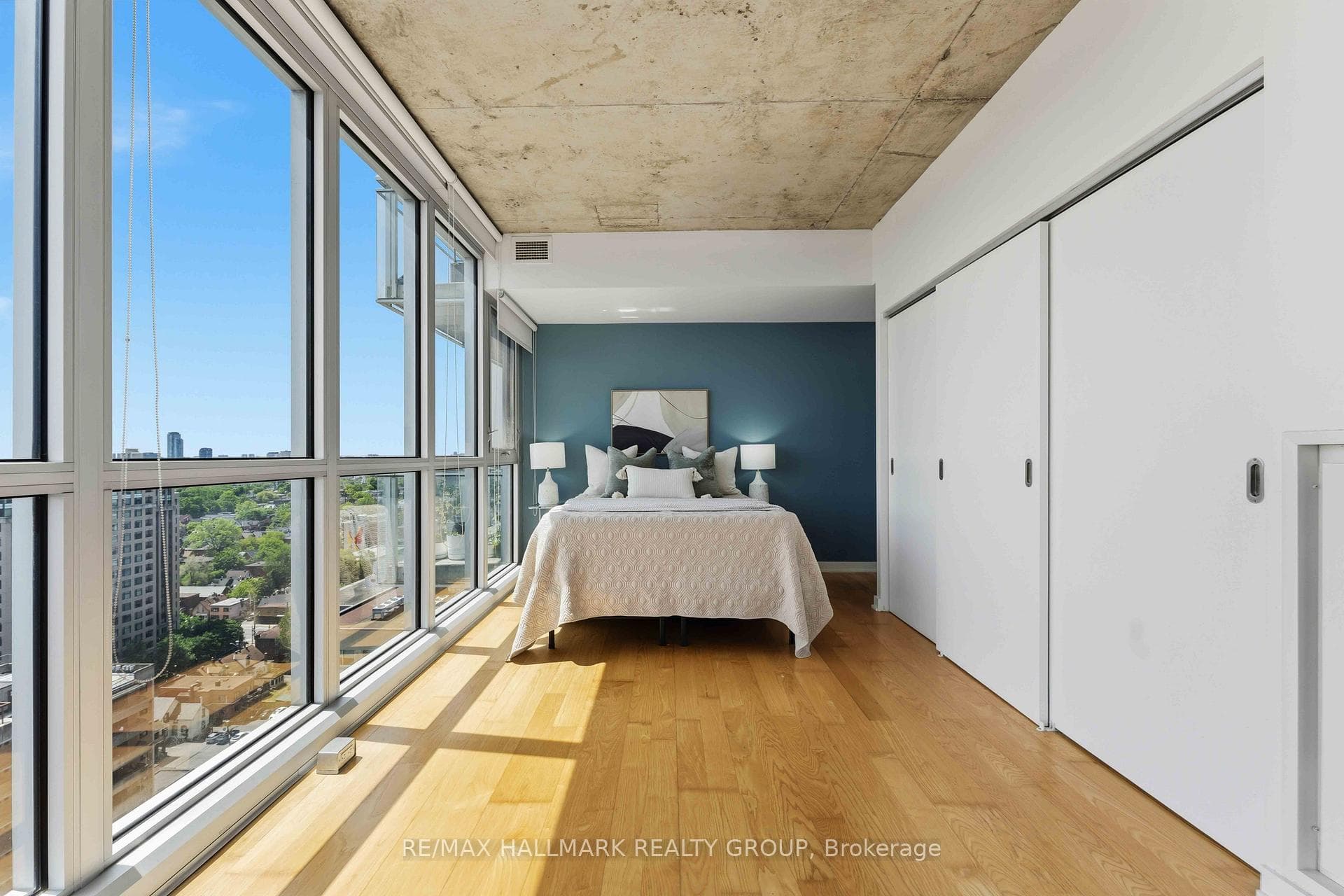 324 Laurier Avenue Unit 2110 photo 18