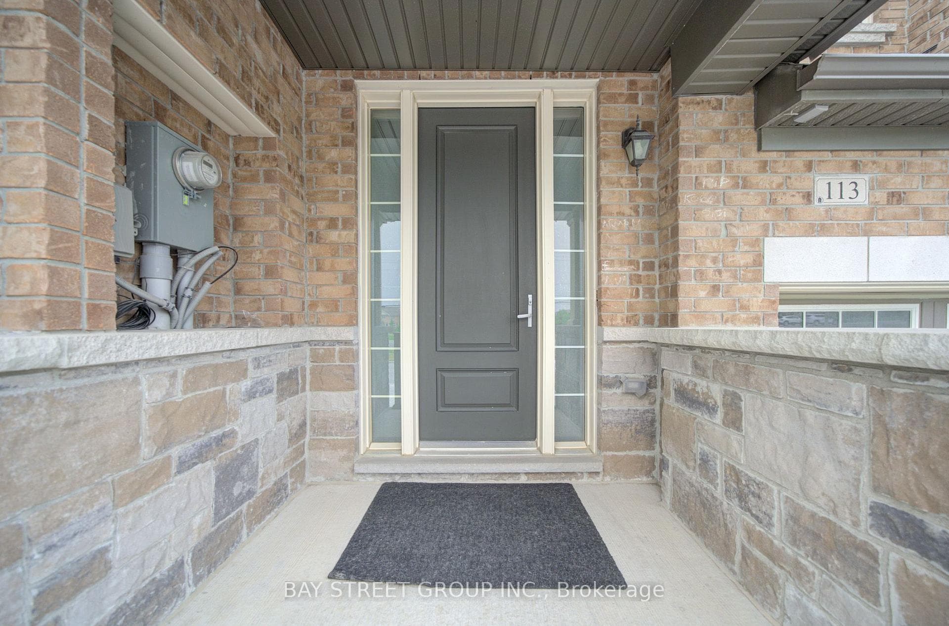 113 Drizzel Crescent photo 3