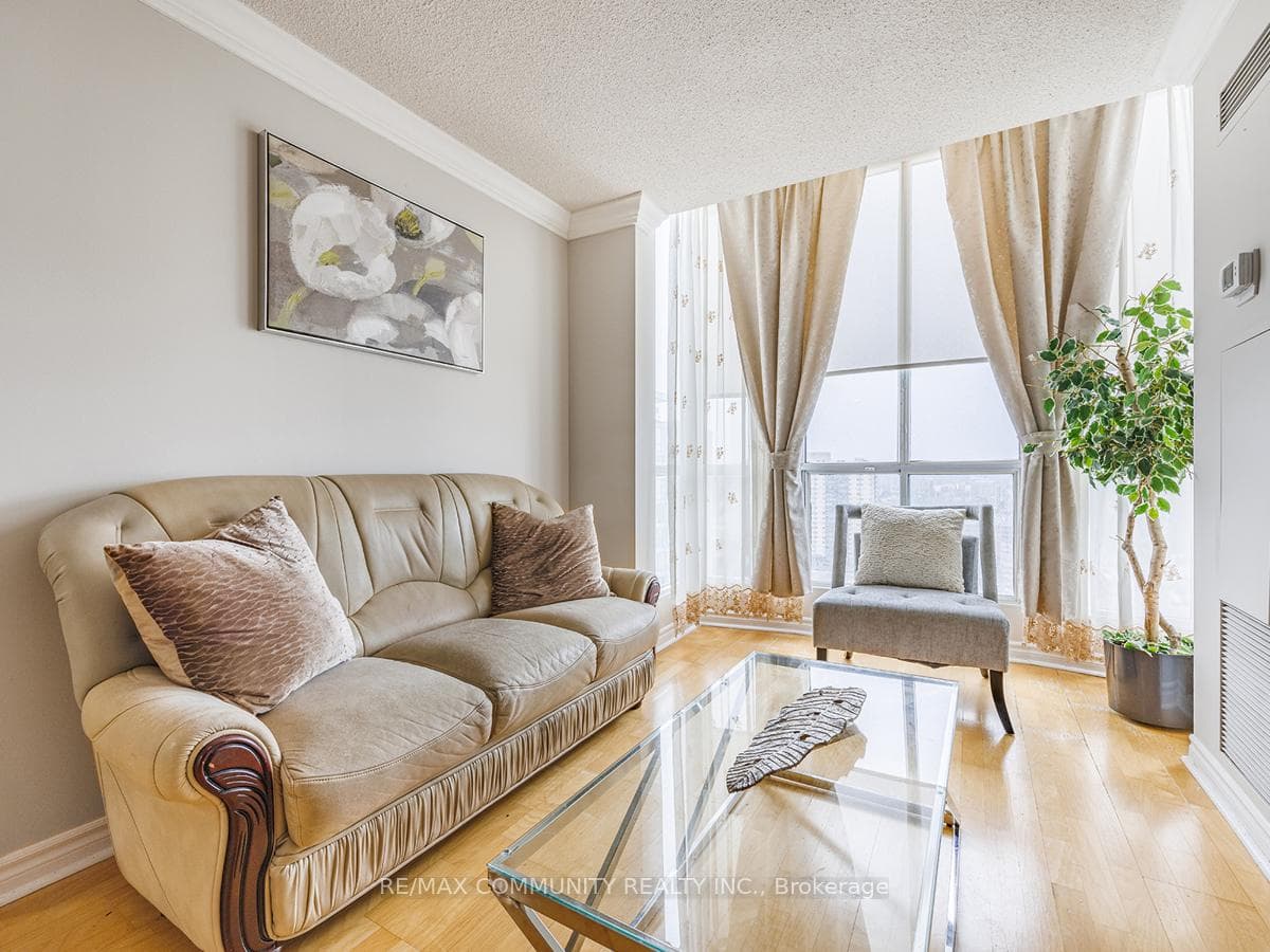 2550 Lawrence Avenue Unit 2204 photo 16