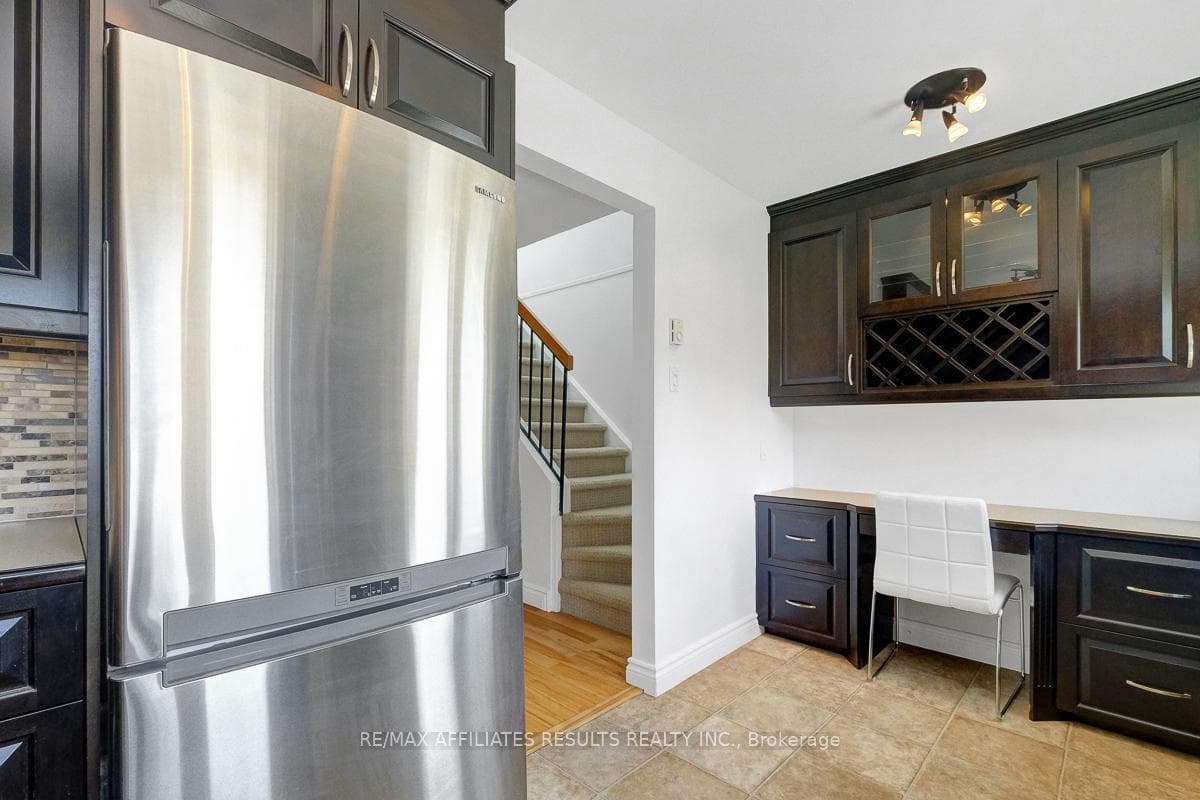 6549 Bilberry Drive Unit 6549B photo 17