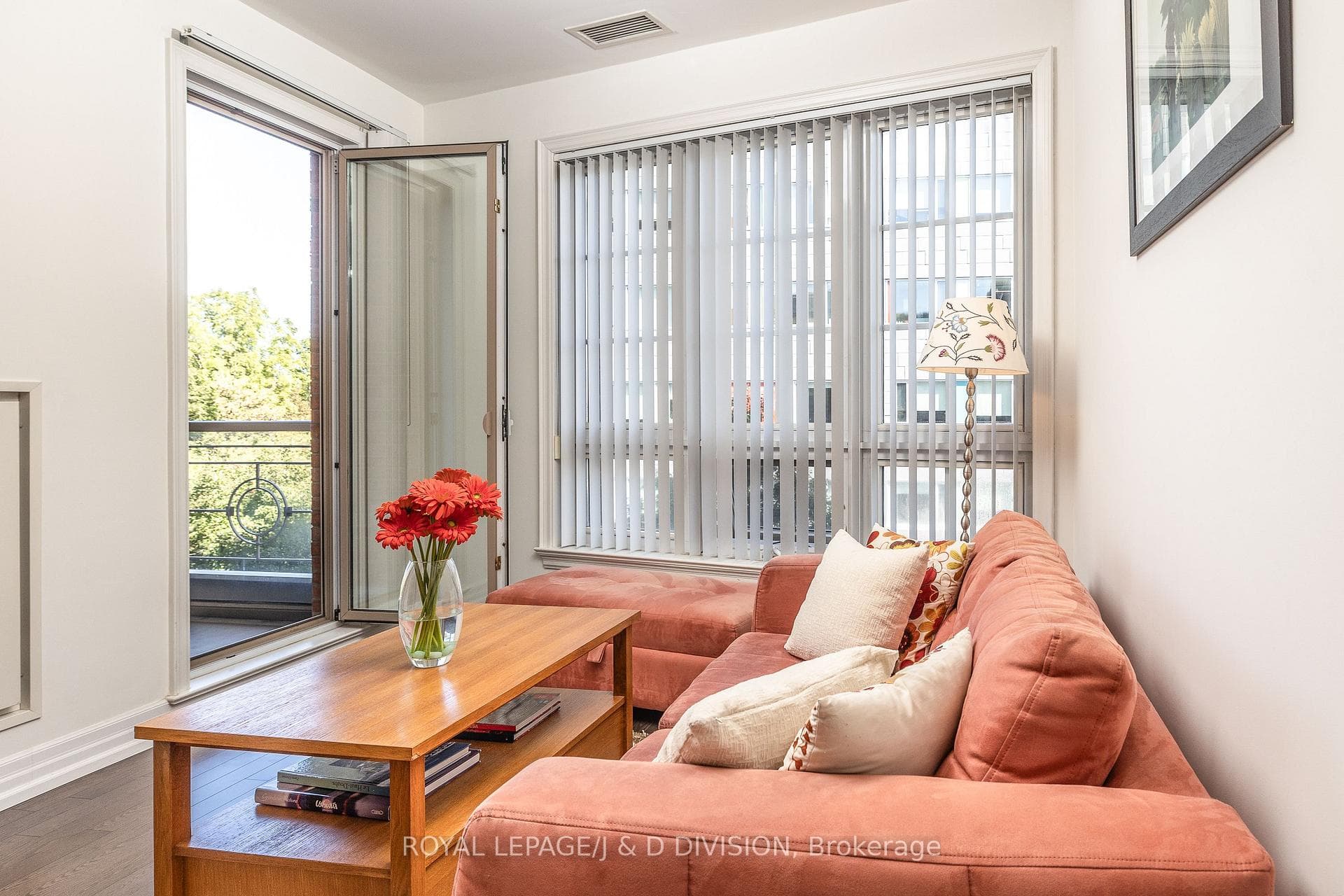 21 Burkebrook Place Unit 215 photo 8