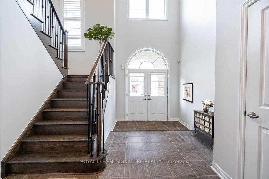 3075 Gardenia Gate photo 3