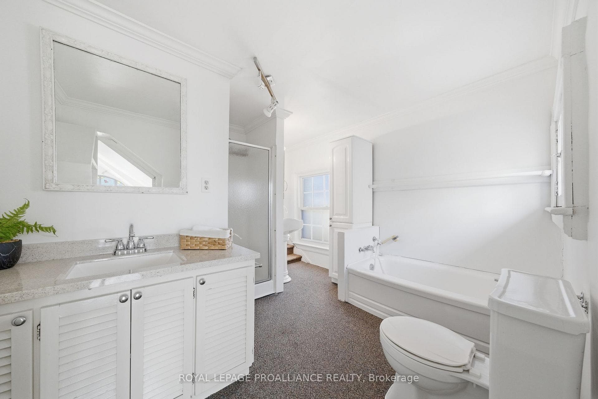 Unit 1 5 Piece Ensuite