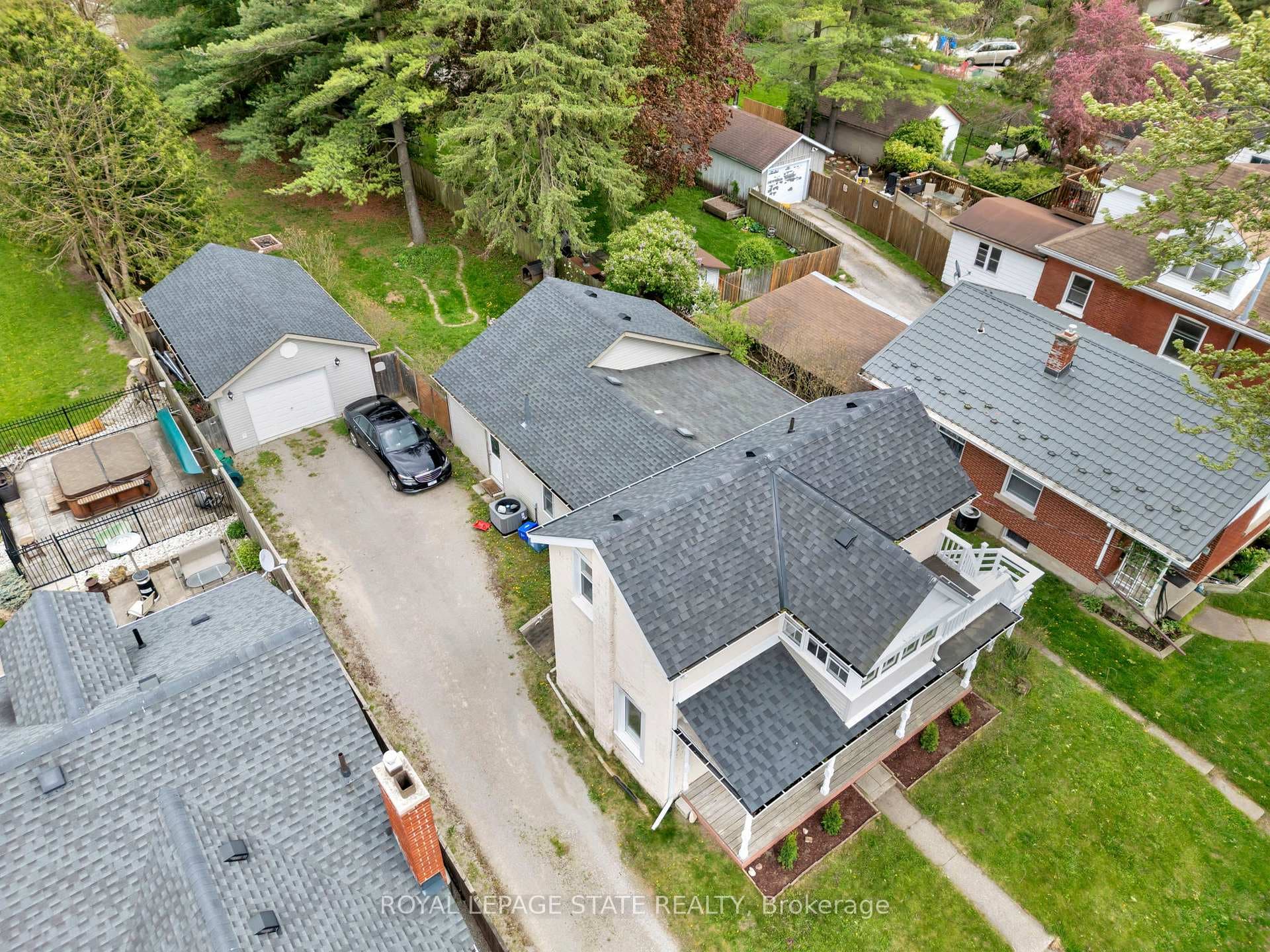 12 Foster Street photo 27