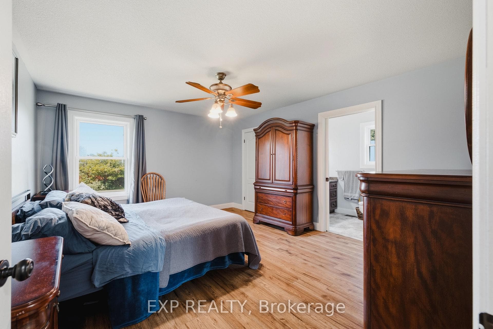 14 Regency Drive photo 19