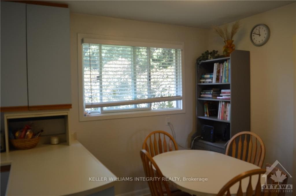 712 FRASER Avenue photo 10