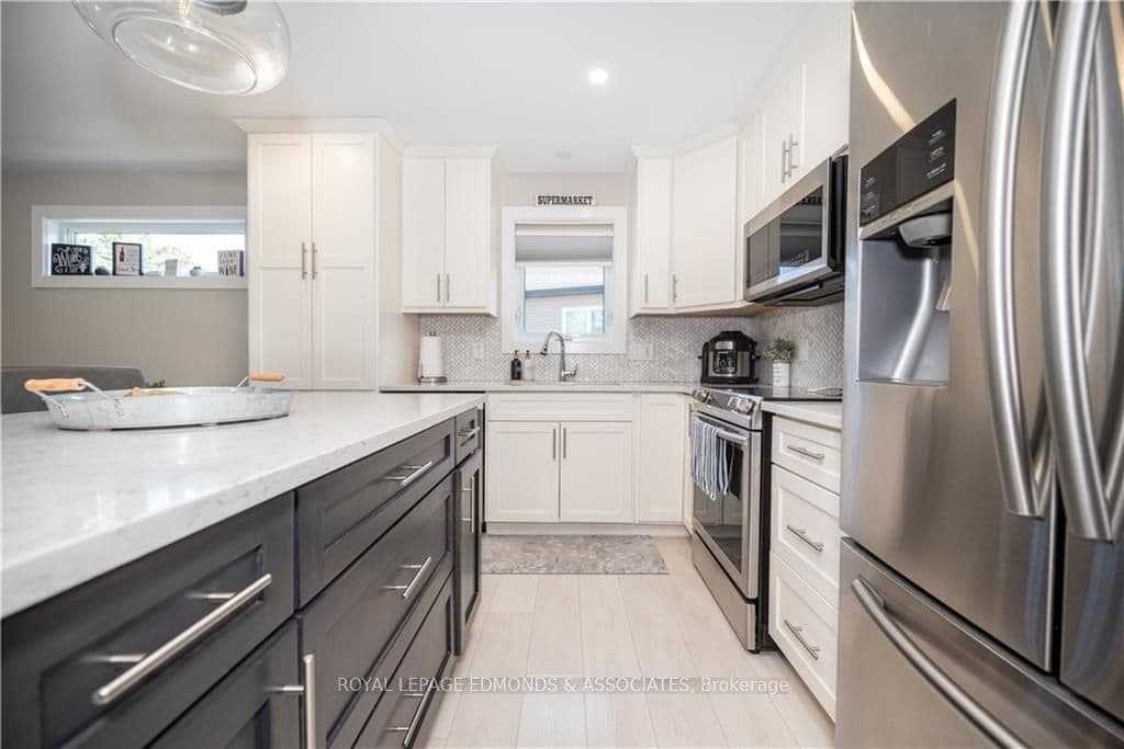 59 NOBLE Crescent photo 4