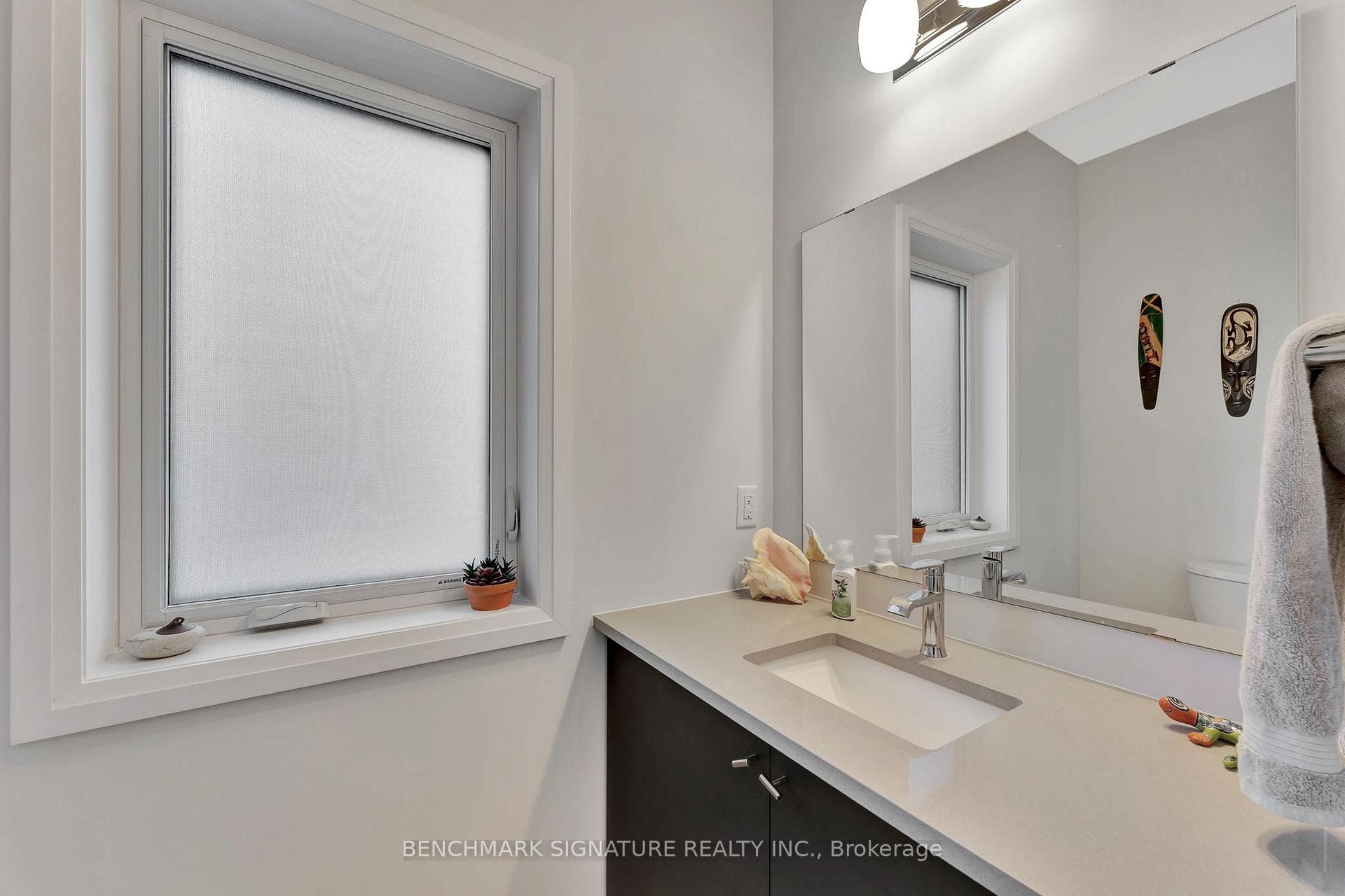 8 Totten Street photo 14