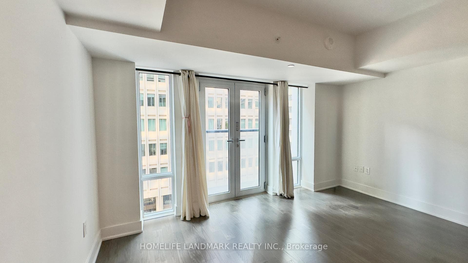955 Bay Street Unit 621 photo 8