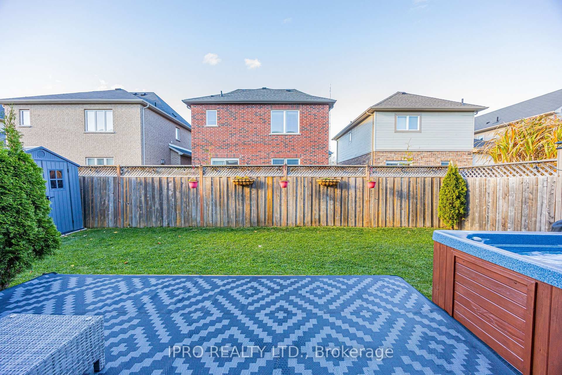 63 Megan Crescent photo 35