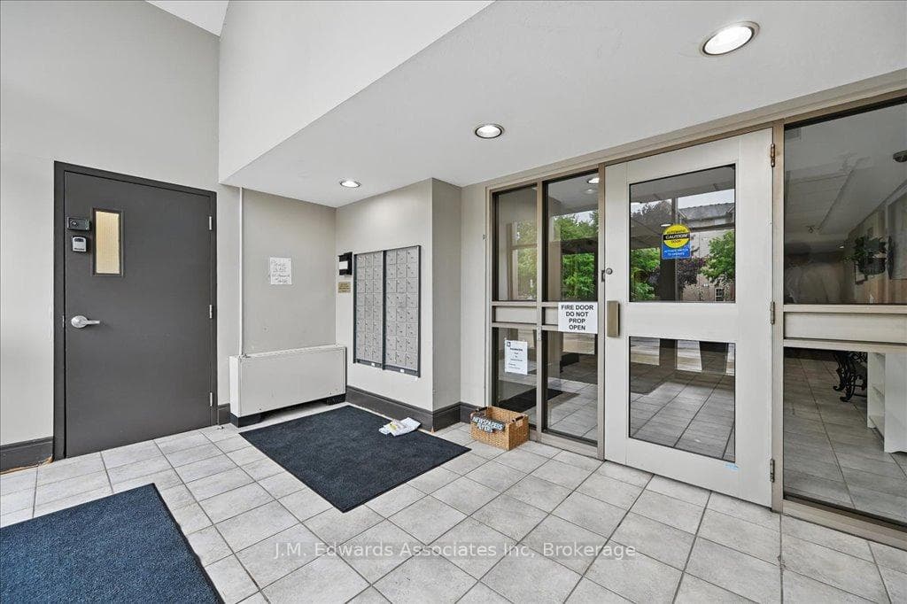4006 Kilmer Drive Unit 310 photo 17