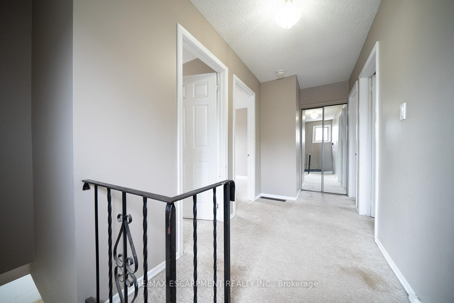 137 Henry Street Unit B photo 13