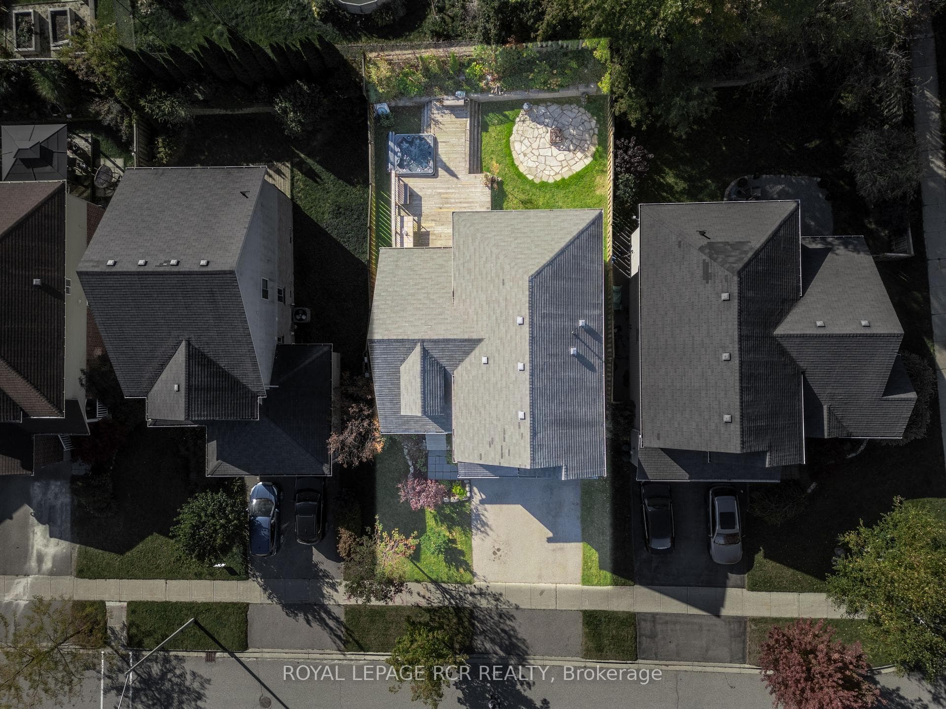 316 Rintoul Crescent photo 26