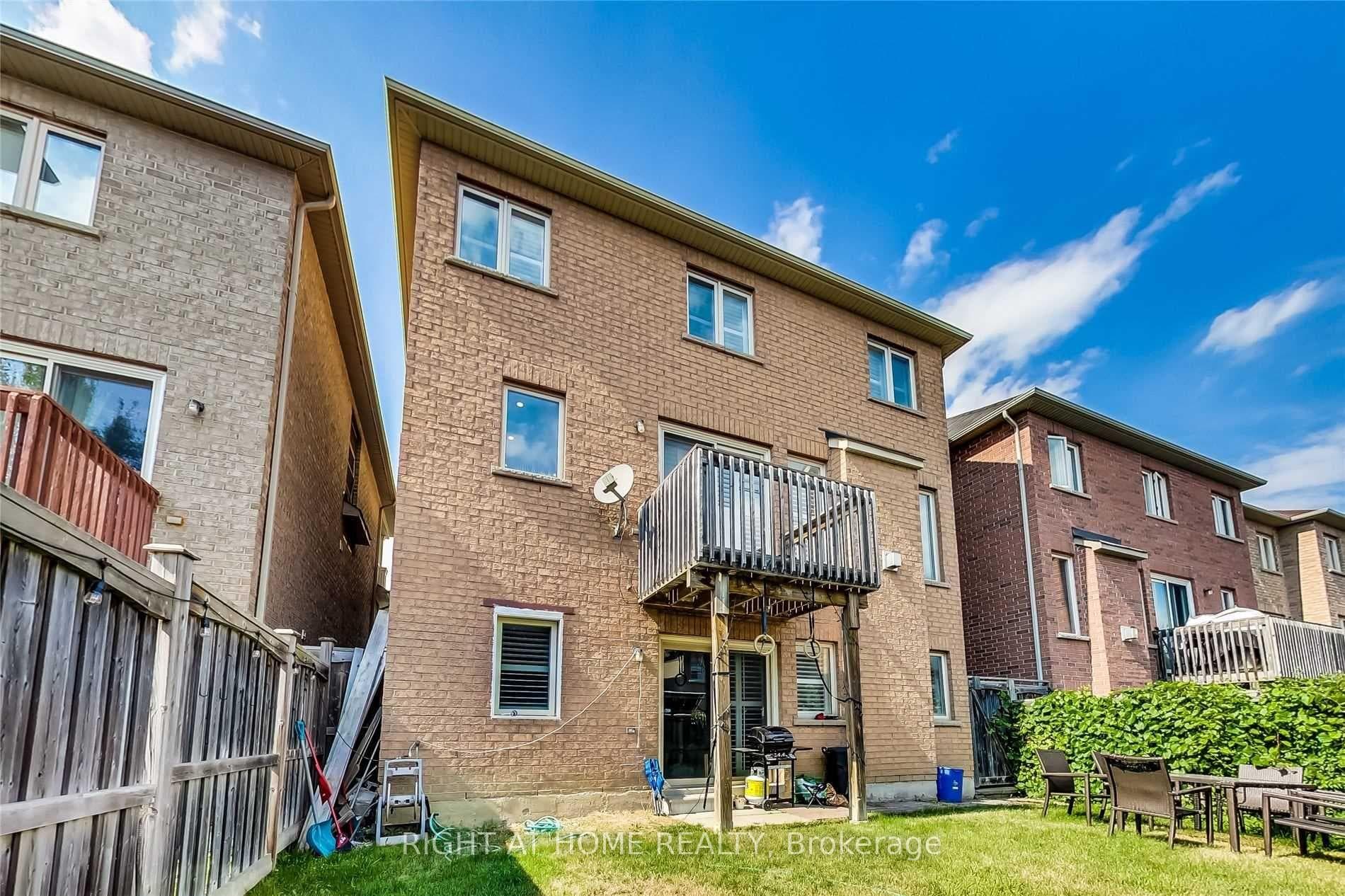 11 Beth Avenue photo 30