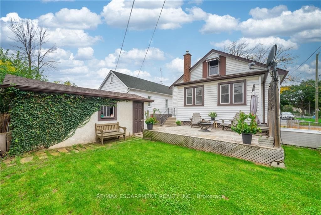 22 CONCORD Avenue photo 12
