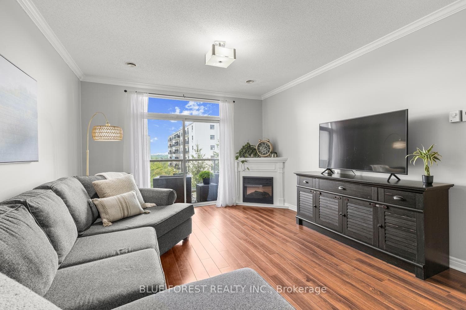 353 Commissioners Road Unit 501 photo 13