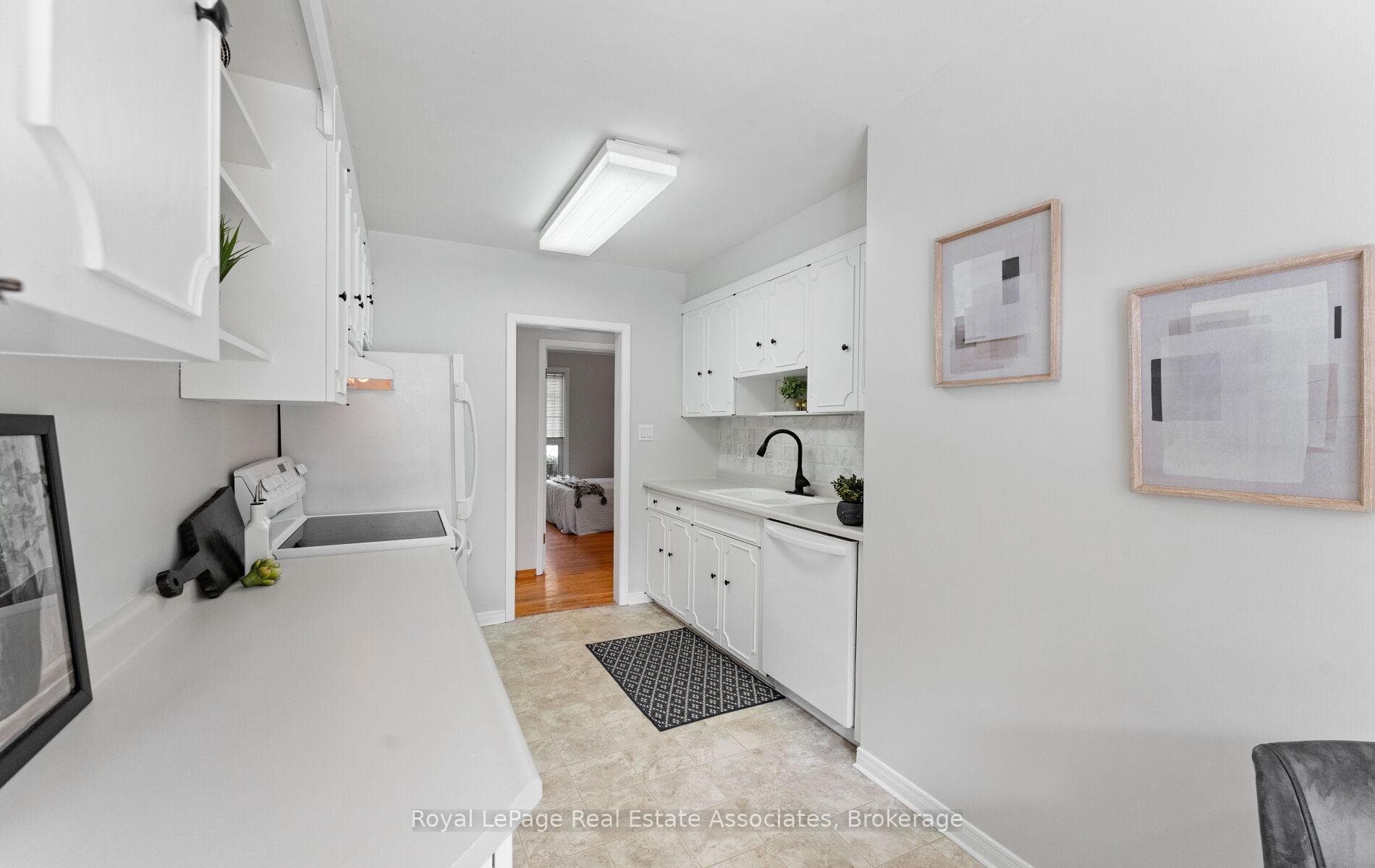 3071 Ballydown Crescent photo 13