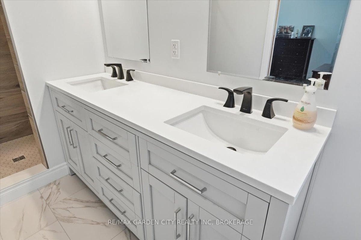 782 North Shore Drive photo 23