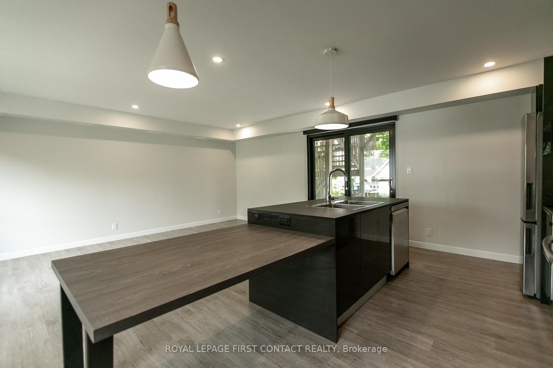35 Albert Street photo 5