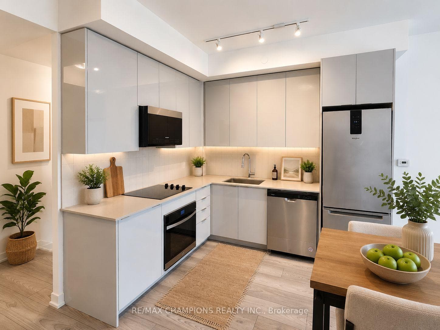 10 Abeja Street Unit 1813 photo 7