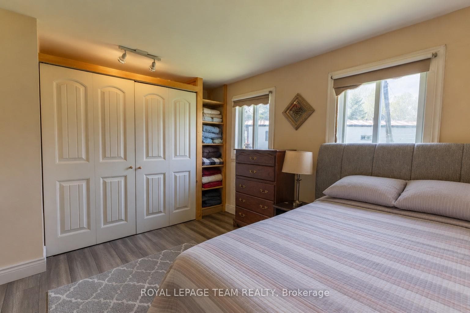 40 Timothy Drive photo 14