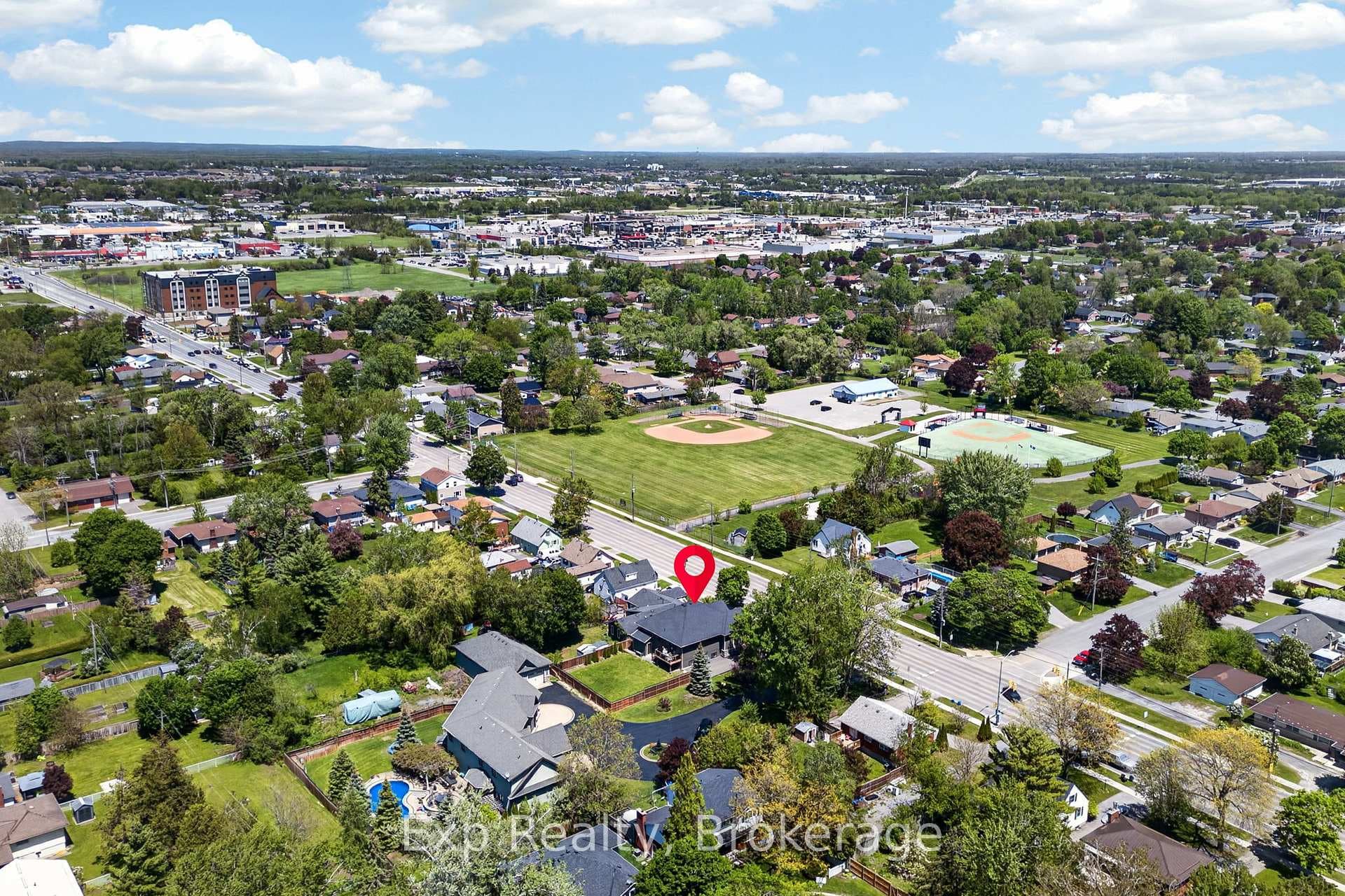 564 Sidney Street photo 22