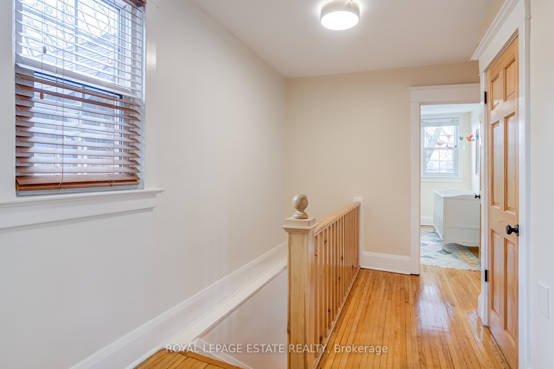 33 Ladykirk Avenue photo 18