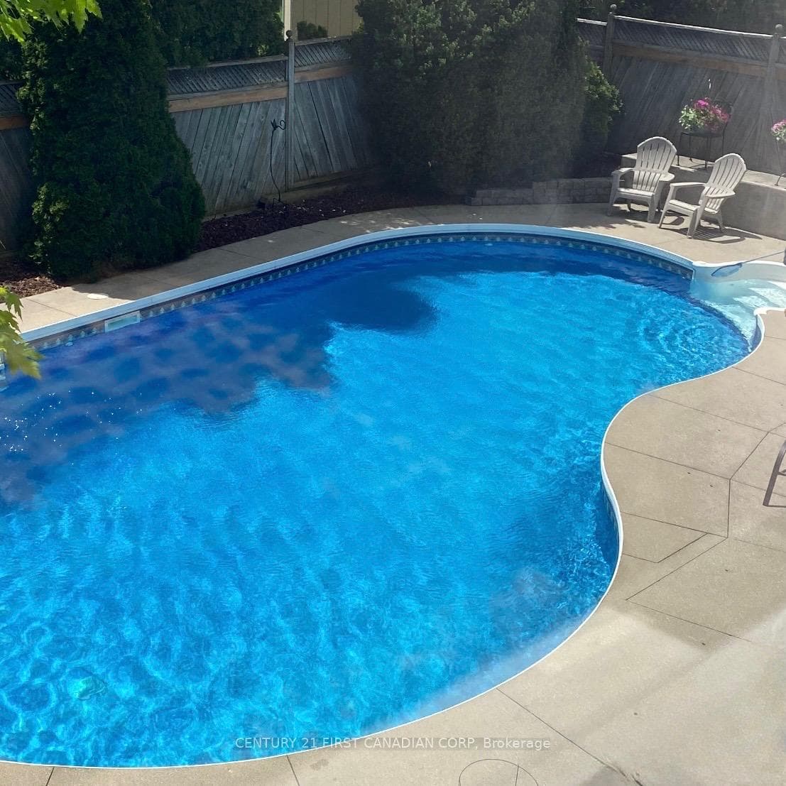 135 Ambleside Drive photo 44