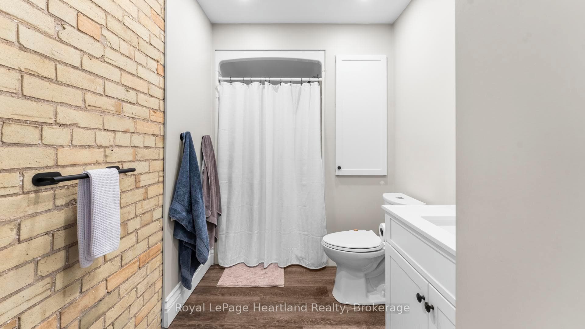 175 St David Street photo 34