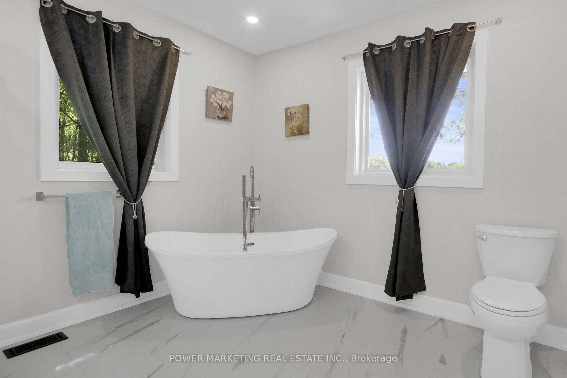 1312 BAYVIEW Drive photo 26