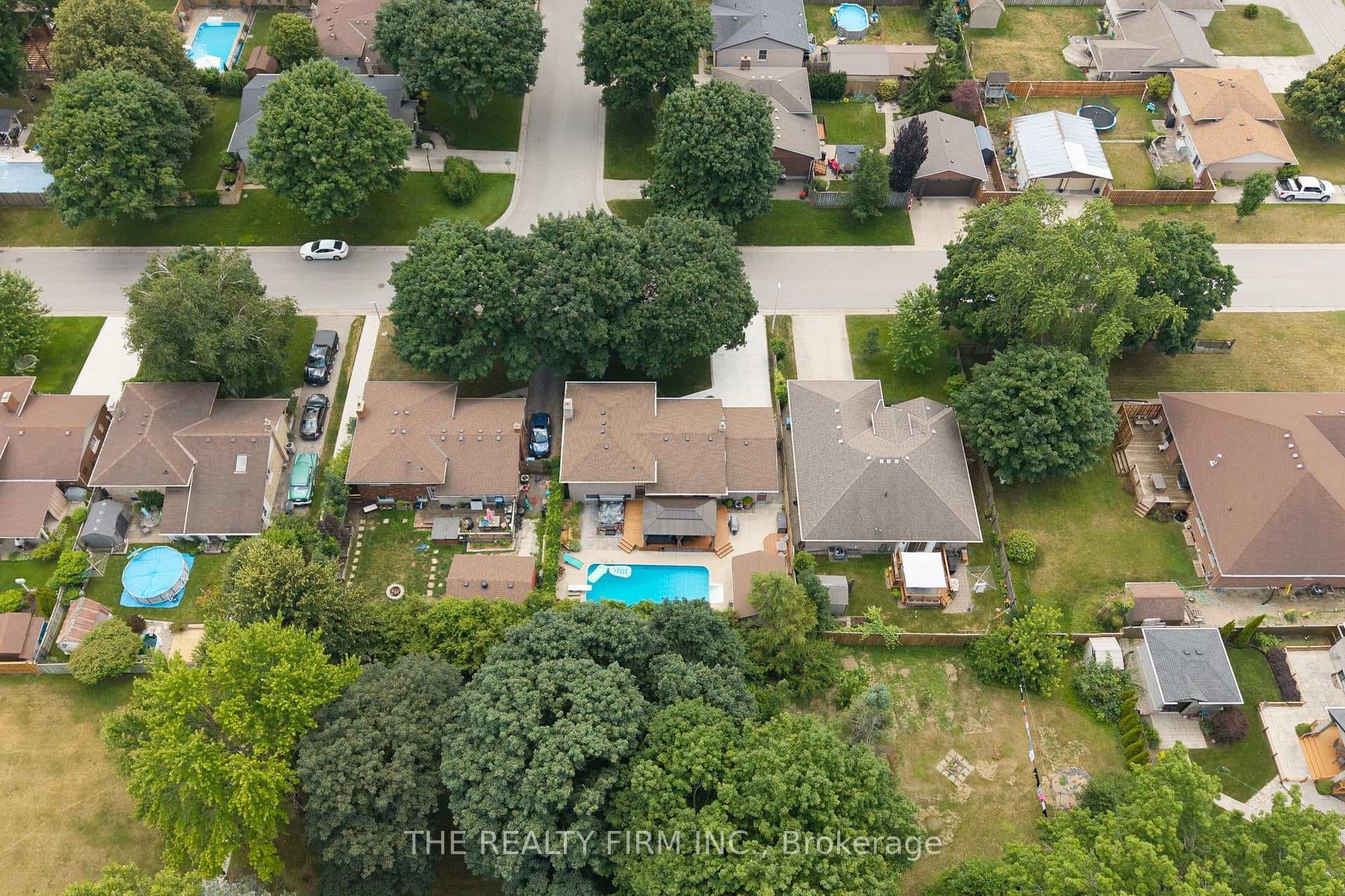 493 Maple Street photo 42