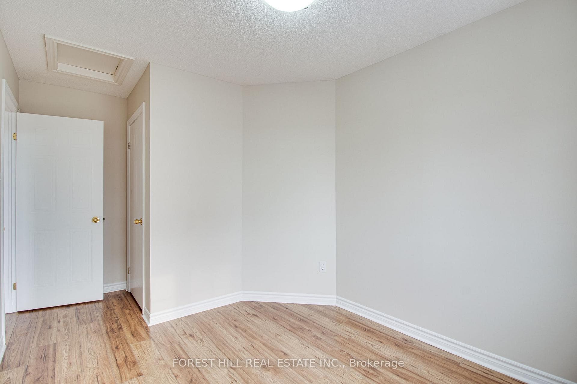 23 Observatory Lane Unit 256 photo 14