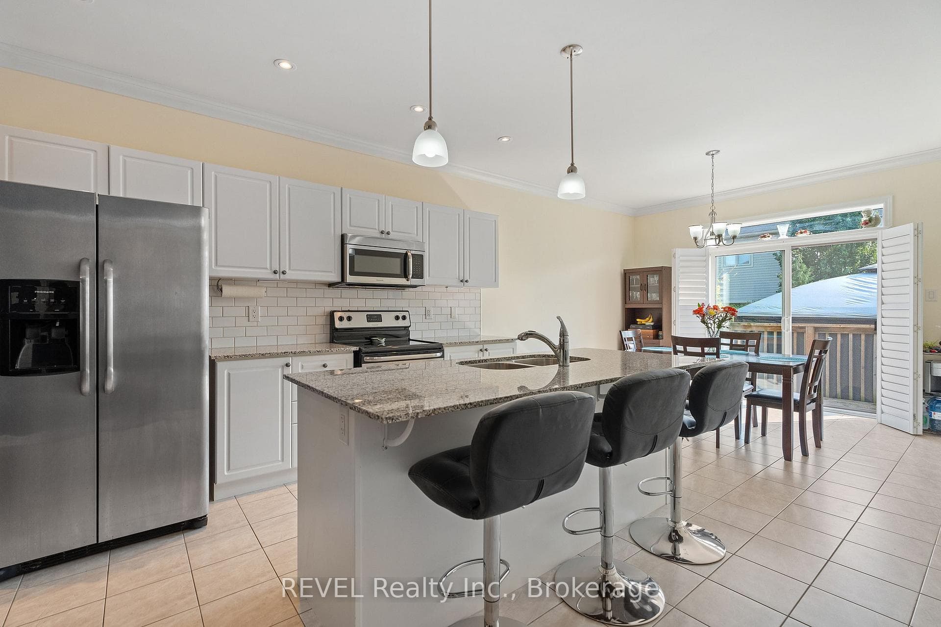 23 Cannery Drive photo 9